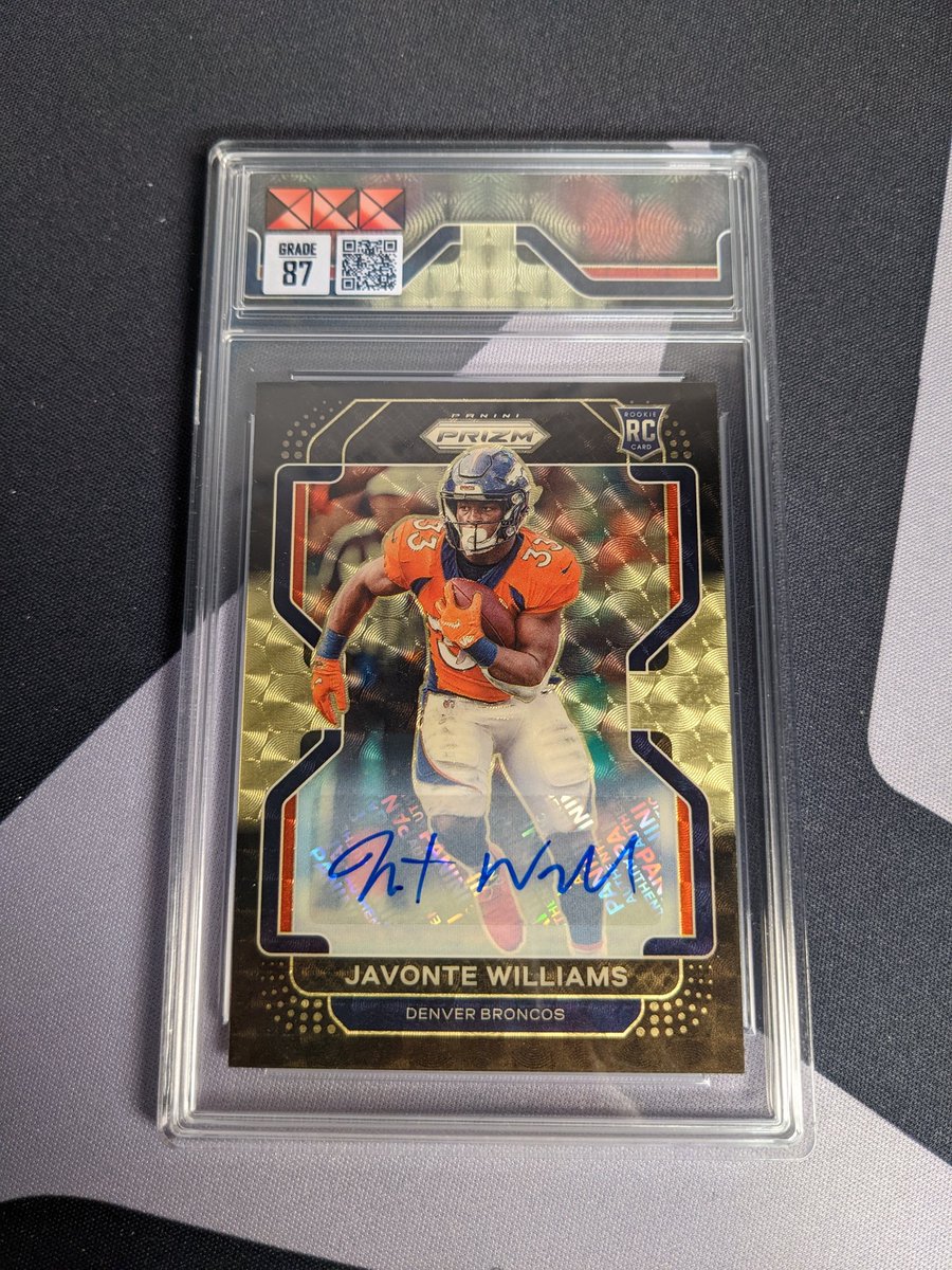 digital_grading's tweet image. Hot off the press 🔥 Javonte Williams Gold Vinyl Rookie Auto 

#NFL #NFLUK #DenverBroncos #footballcards #Panini #prizm