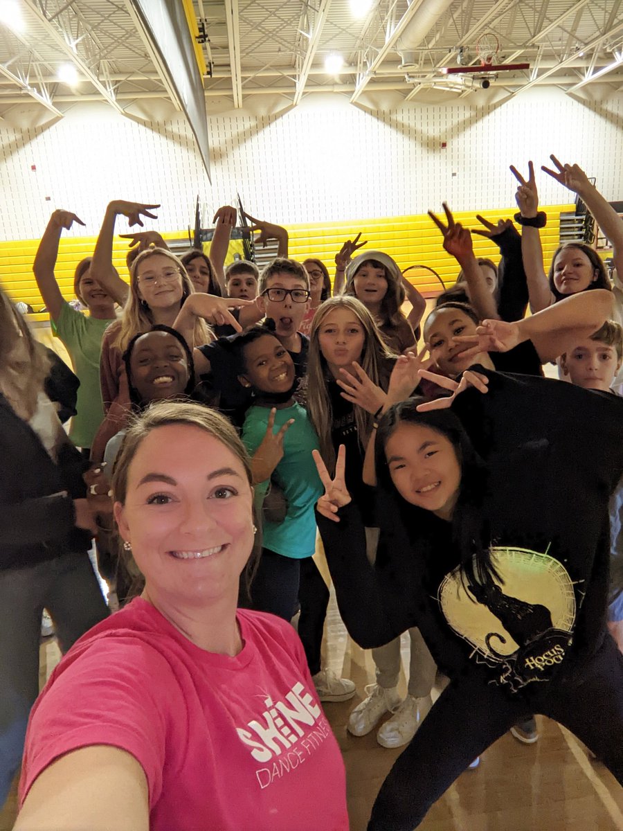 First SHiNE Squad class down! Brings me so much joy to see students of all grade levels come together, dance, exercise, and destress! #shinedancefitness #shineyselfie #dancefitness