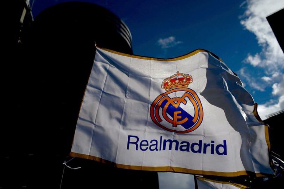 🌟 Bu sezon Real Madrid:

• Erkek futbol takımı: 9 maç, 9 galibiyet.

• Kadın futbol takımı: 5 maç, 5 galibiyet.

• Basketbol: 3 maç, 3 galibiyet.