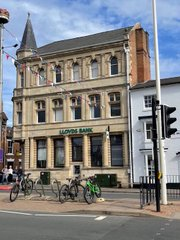 75Fairy's tweet photo. Shakespeare's house https://t.co/ChRPB1l64A