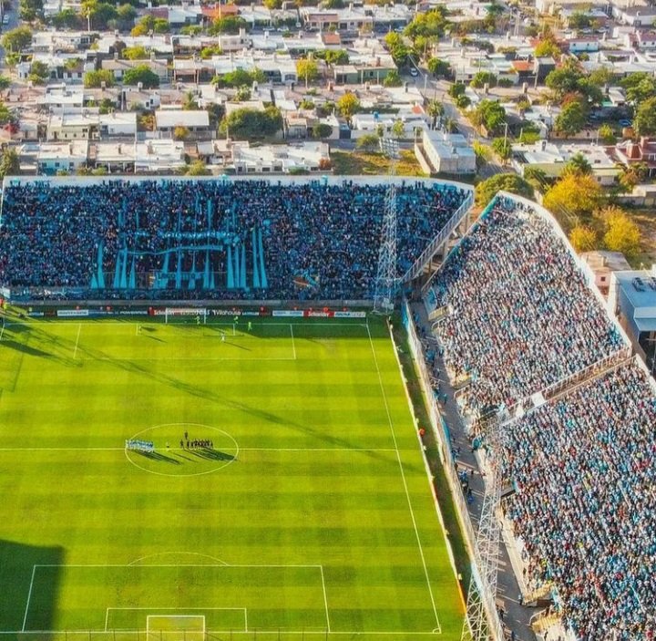 Gastoncito68's tweet photo. ✅25.000 La Rioja 
✅15.000 Santa Fé
✅18.000 San Luis
✅23.000 San Nicolas 

#ElMasConvocanteDelInterior https://t.co/8R1wlh0LwY