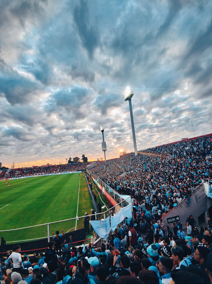 Gastoncito68's tweet photo. ✅25.000 La Rioja 
✅15.000 Santa Fé
✅18.000 San Luis
✅23.000 San Nicolas 

#ElMasConvocanteDelInterior https://t.co/8R1wlh0LwY