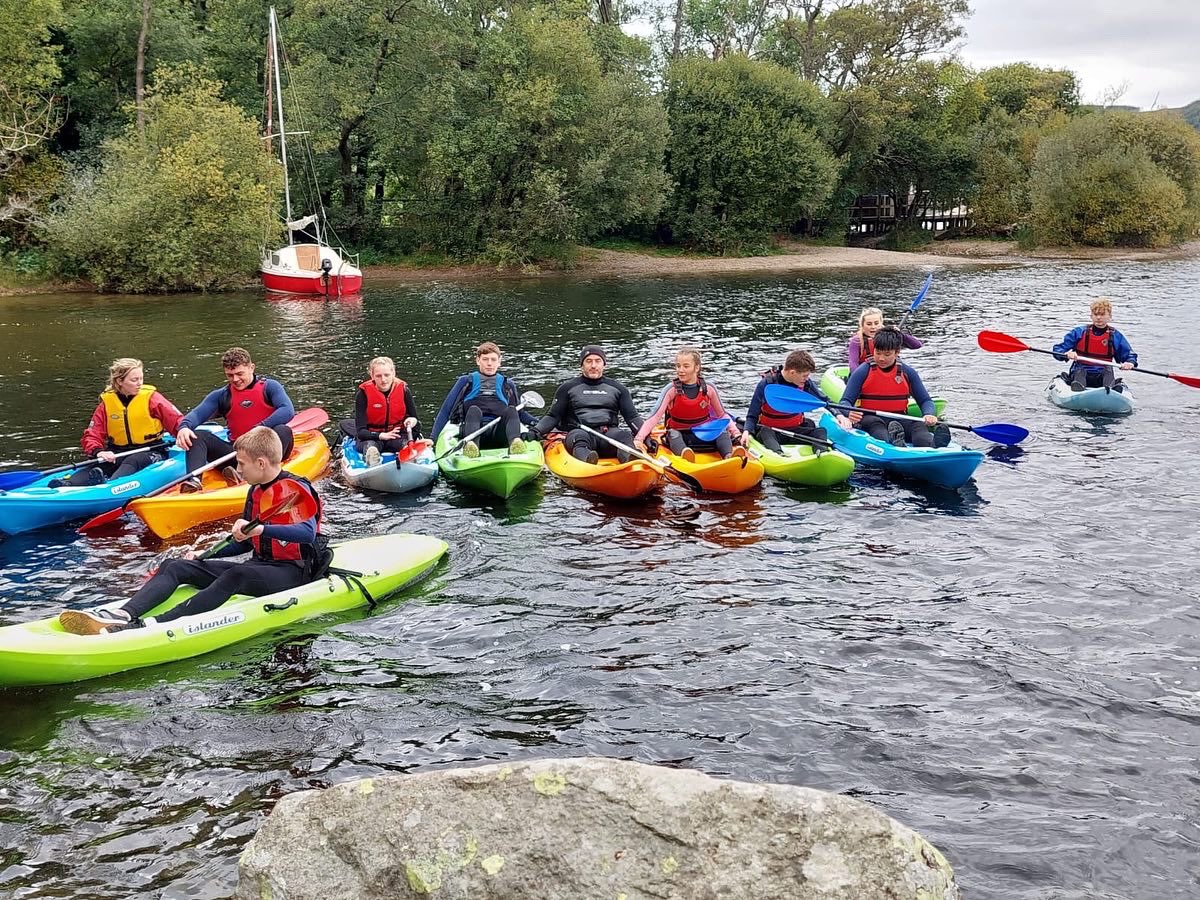 hcfehighpsport's tweet photo. Kayaking on Ullswater in the @lakedistrictnpa as part of the Public Service and Policing residential. Working on teams and learning new skills. #transforminglives #kayaking #ullswater #LOtC #watersports #resilience #personaldevelopment https://t.co/lECqRYr24I