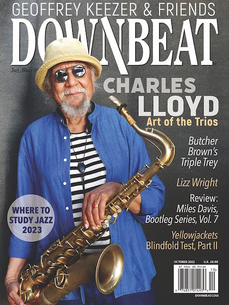 DownBeatMag's tweet image. The October issue of DownBeat is out and on newsstands now. Charles Lloyd, Geoffrey Keezer, Butcher Brown, Lizz Wright, Miles Davis, Bootleg Series, Vol. 7, Yellowjackets Blindfold Test and more! downbeat.com/magazine/2022-…