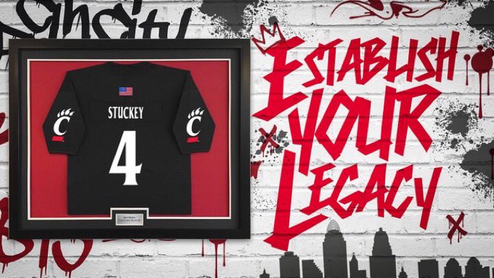 StuckeyJace's tweet photo. Cincinnati Showing Love❗️
@UC_Recruiting @GoBearcatsFB 
@TCTigerFB4Life @xfactorQB @IndySelect https://t.co/vferJ7W9VW