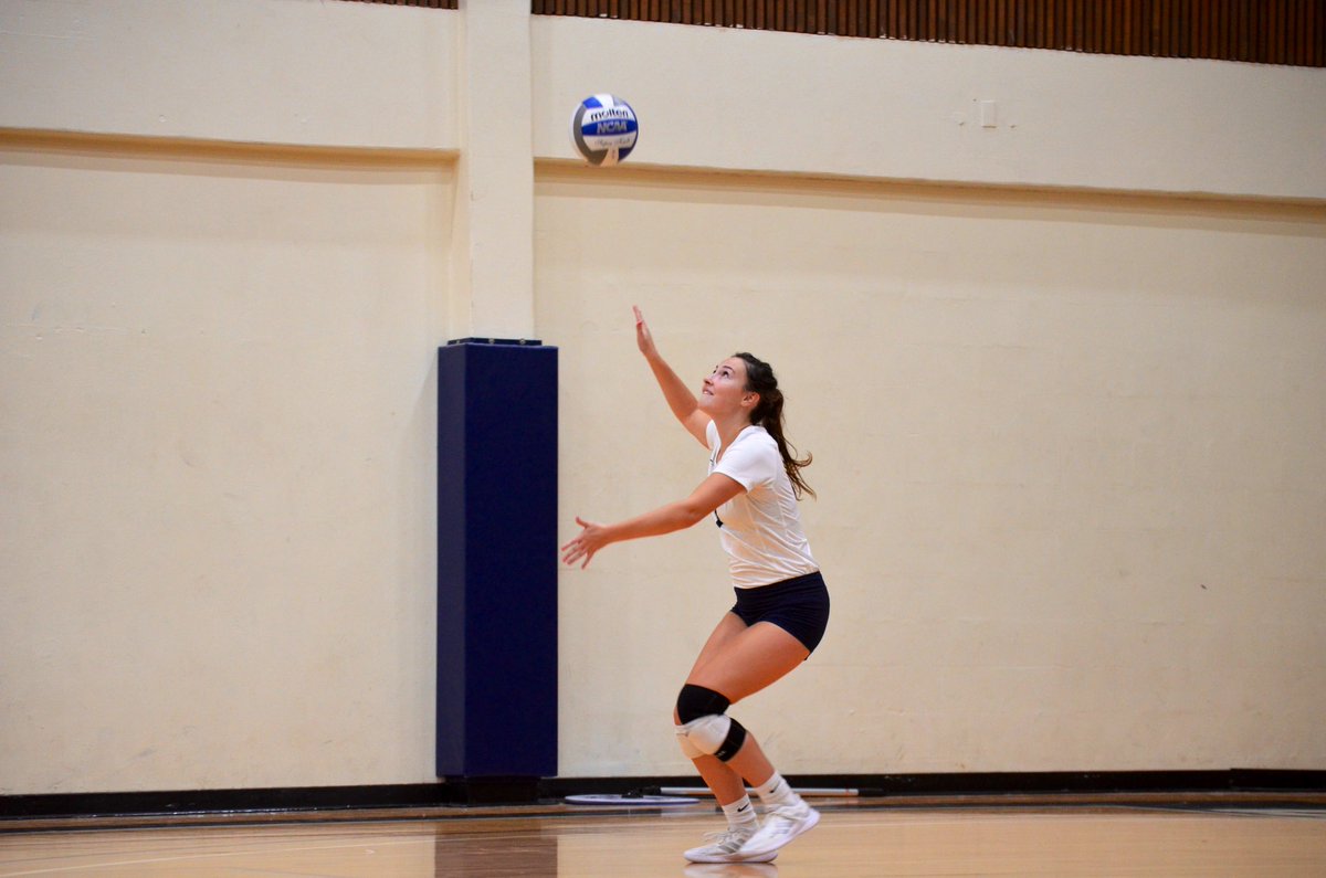 UDAthRecruiting's tweet photo. “I chose UD because I loved the small, Catholic environment and the ability to play sports and be a part of the Rome program!” - Abby Medico, @UDallasVball ‘24
#WhyUDWednesday #BleedBlue https://t.co/wTrq59EfOX
