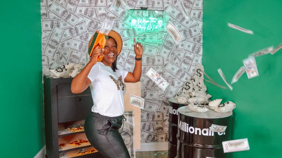 💫I'm too classy for this world forever, I'm that girl - Queen Bey 🐝

#selfies #somanyselfiessolittletime #exploreyourselfie #beyonce #beyhive #queenbey #statesboroga