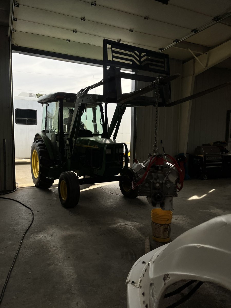Doing a motor swap here today at <a href="/TheFast49/">Jonathan Davenport</a> Dirty Dollar Ranch. Still working on what equipment is needed around here so we used an expensive Cherry Picker today. <a href="/DerrickSorense6/">Derrick Sorensen</a> on the joysticks