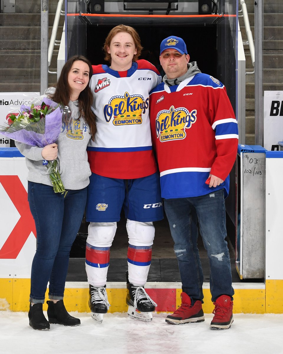Do you live in the Sherwood Park area and are interested in billeting an #OilKing? 

Contact our billet coordinator at eokbillet@gmail.com today!