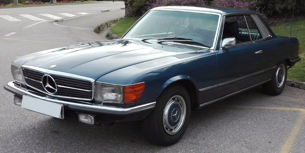 UltimativCars's tweet photo. A new day, a new USED car

The #MercedesBenz #SL (#W107) was made as convertible/roadster SL (#R107: 1971-89; 249,099 u.) &amp; coupé #SLC (#C107: 1971-81; 62,888 u.) in a total of 311,987 units.
This '75 #280SLC (10,666 u.), I found in #Spain🇪🇸, was painted in #midnight #blue (904). https://t.co/oM3Noda7yX