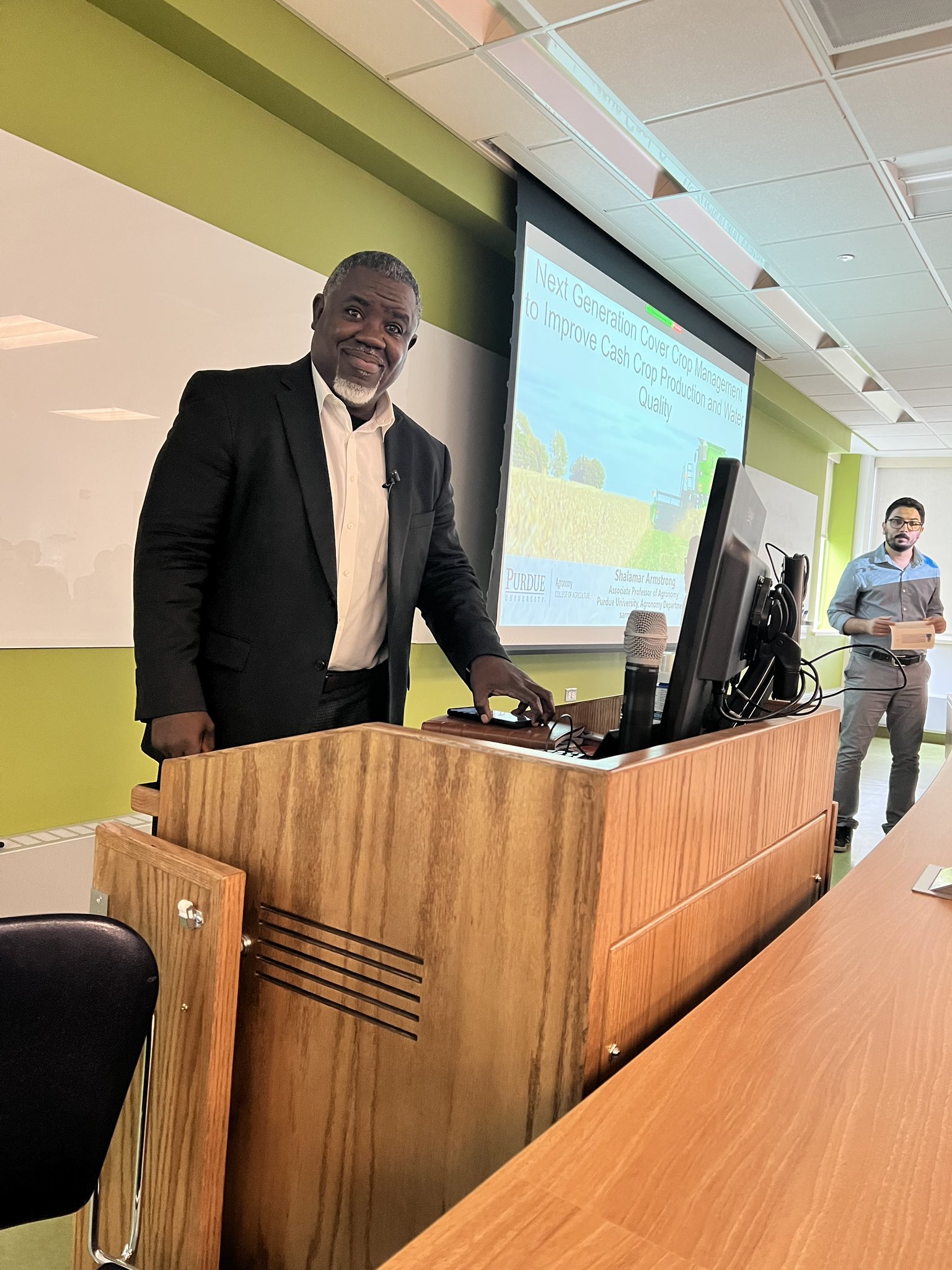 Corey Lacey (AgScienceGuy) / Twitter