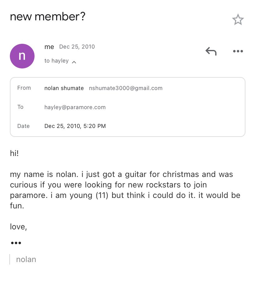 imyeslan's tweet image. with the new paramore drop id like to remind us all of 11 year old me trying to email hayley williams to see if I could join the band