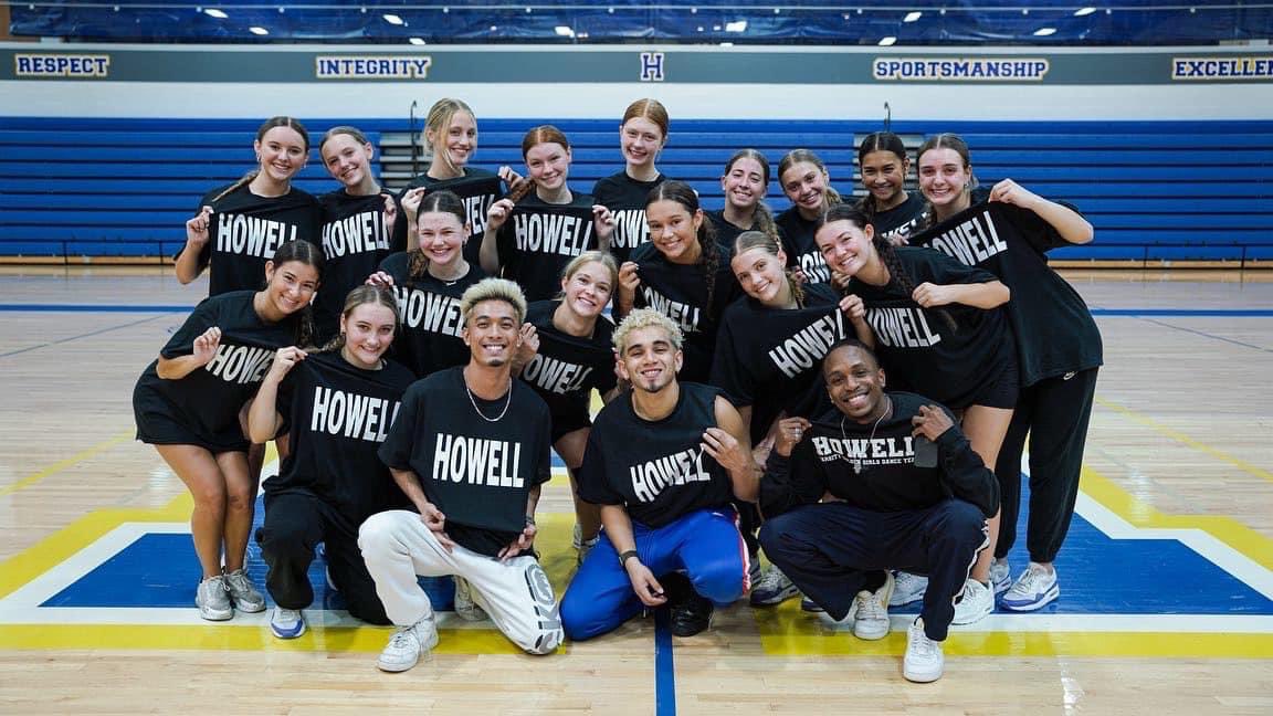 FHVikings's tweet photo. Love seeing all of our programs put in the work necessary to achieve big goals. Our GG’s are prepping for a great 22-23 season w/ their choreographers. Great things ahead at The H this year. https://t.co/DTRTOt3fJx