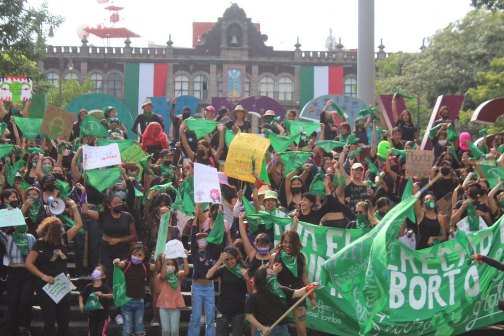 Así se vive la fiesta por el aborto legal en Morelos #SeraLeyMorelos #28S campaña #AbortoLegalMorelos Por maternidades deseadas y mujeres que libres de decidir no tener hijes hijos hijas