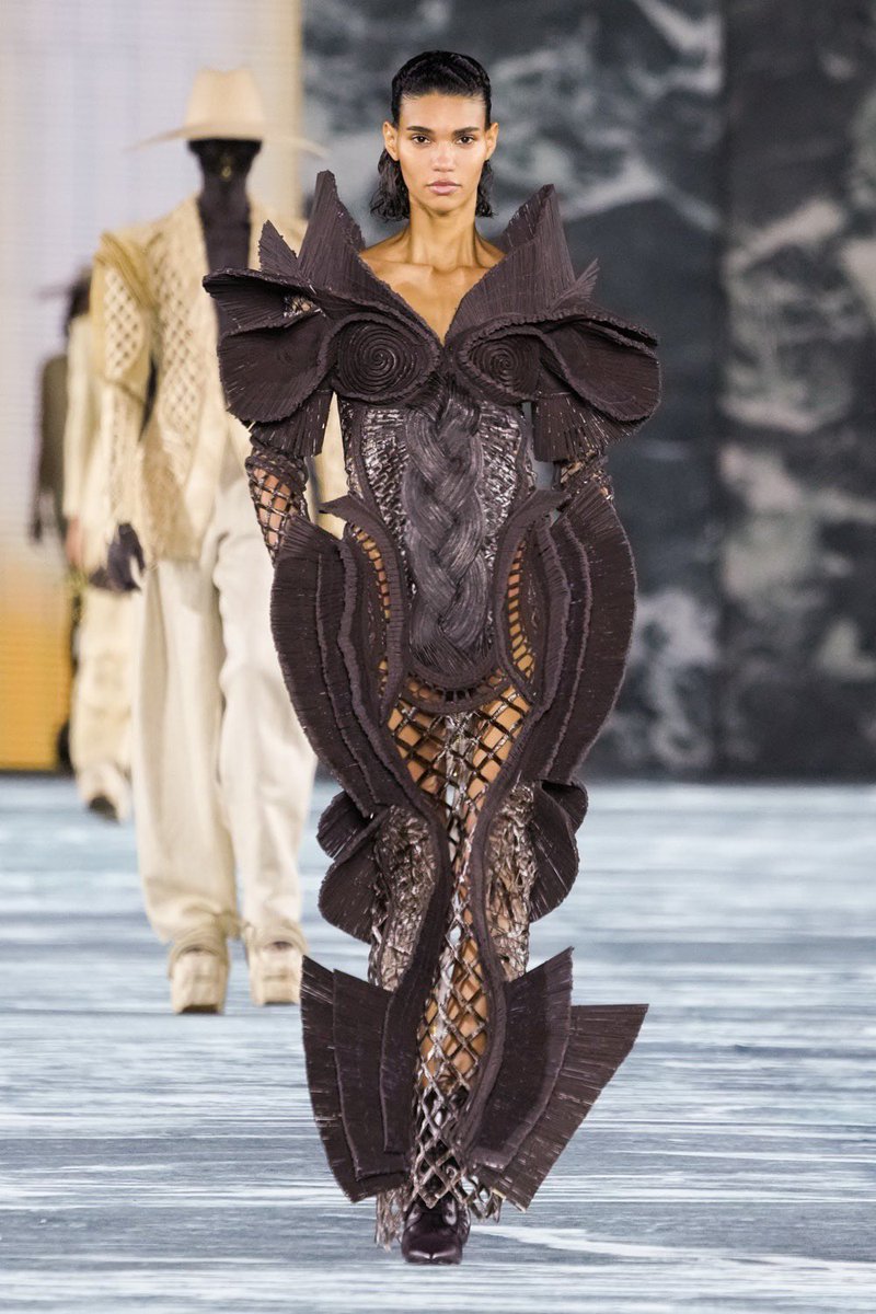 MIUCClAMUSE's tweet photo. balmain ss23, easily my favorite of paris fashion week so far https://t.co/v5kA64F6kr