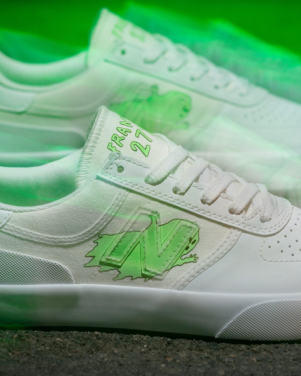 nbnumeric's tweet photo. The @frankyvillani 272 just in time for spooky season. Featuring a translucent glow in the dark ghost on the sidewall, glowing green accents and custom Frankie artwork on the insole
#NBnumeric
#NM272 https://t.co/6J1hb9B3Pv