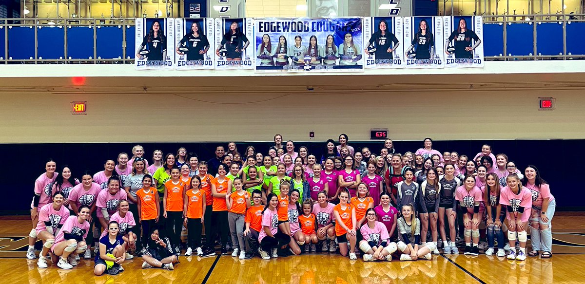 EHS_WVBall's tweet photo. Edgewood Youth Volleyball and EHS Volleyball 🏐 Big Thanks to those who volunteer their time for Edgewood Volleyball! #buildaprogram https://t.co/f26DFG2ve9