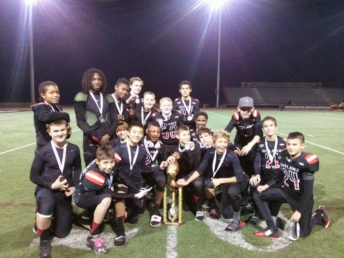 1hunnid_21's tweet photo. The chandler AYF told me I was too much for the league.. I come into games with music and animations for memories for  my boys… oh yeah this team that didn’t belong win the ship against Scottsdale firebirds hadn’t been beat in 4 years. 🔥💯🤷🏽‍♂️ https://t.co/SMFSFmotMY