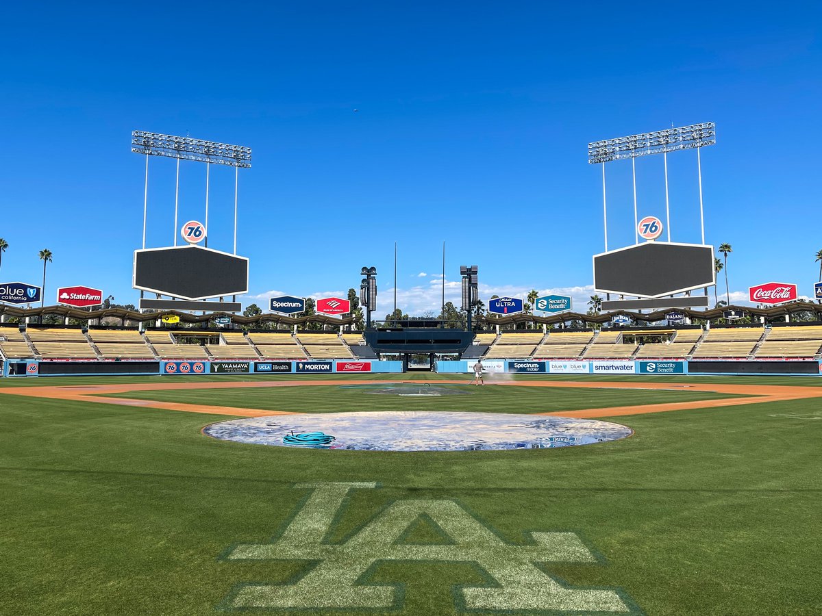 Jasmine_1011's tweet photo. 最高にテンションが上がっています
#LosAngels
#DodgerStudium
#Dodgers https://t.co/U160bRfkdM