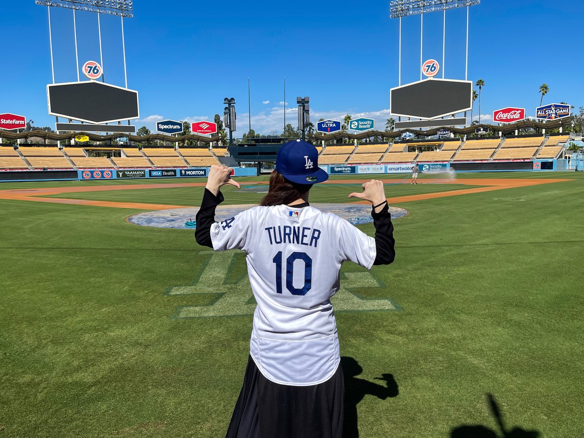 Jasmine_1011's tweet photo. 最高にテンションが上がっています
#LosAngels
#DodgerStudium
#Dodgers https://t.co/U160bRfkdM
