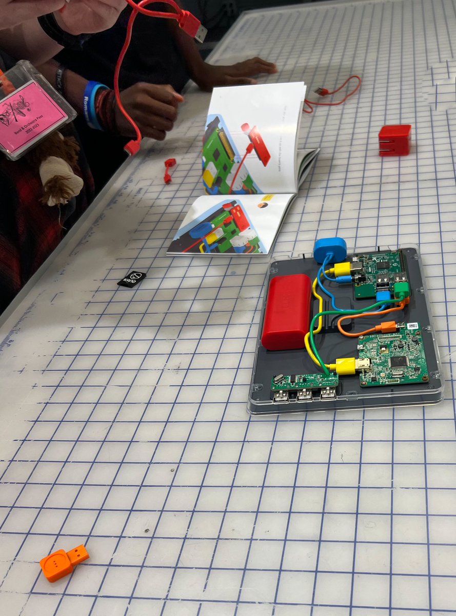 KayCole13's tweet photo. Students @HBMS_Warriors in the Verizon Innovative Learning Lab classroom built a @TeamKano computer. After building, they explored block and text based coding with programs such as Make Snake, Make Art, and Make Pong. @LearningVerizon @dpvils @FBISDSTEM https://t.co/Y2T2ve09o9