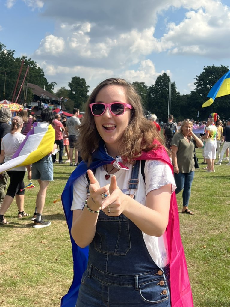 AVeryDarMusical's tweet image. Surrey Pride 2022! Be Proud Be You! Where my bisexual besties at? It’s been a while since I’ve posted so I thought I’d come back with some positivity and what I got up to this summer :D 💗💜💙

P.S. Bisexuals who have a mental/sexual preference exist and are valid!!!