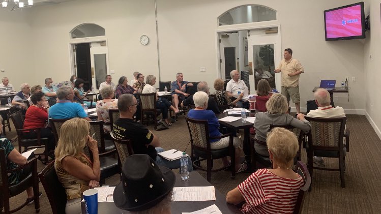 Christ0pherAZ's tweet image. YUGE shoutout to the Pebble Creek Republican Club @PCRCAZ who knocked over 1,000 doors on @SidekickHQ in #LD29 this month to #GOTV for the @AZGOP! 

They continue to show why they are one of the best Republican clubs in the state! #LeadRight