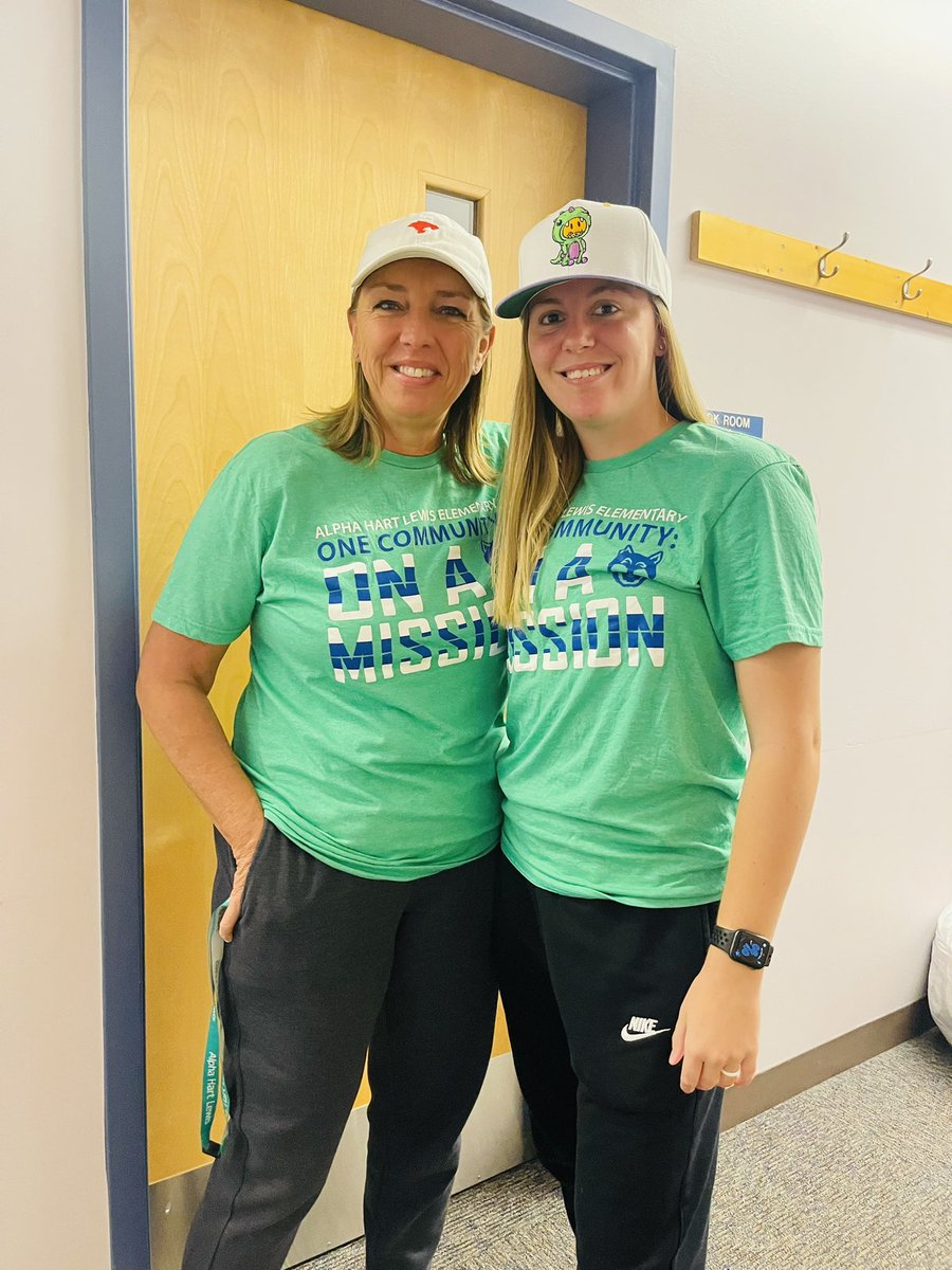 A_MinearAHL's tweet photo. Teams across the building were excited to show their Camp Spartan spirit! Check out @mssmith_AHL and Mrs. Stephens, as well as @elliscounselAHL and Nelly. Ope. I mean, Ms. White 😜 #TrustyHuskies #CPSbest https://t.co/lYN0PN1gvT
