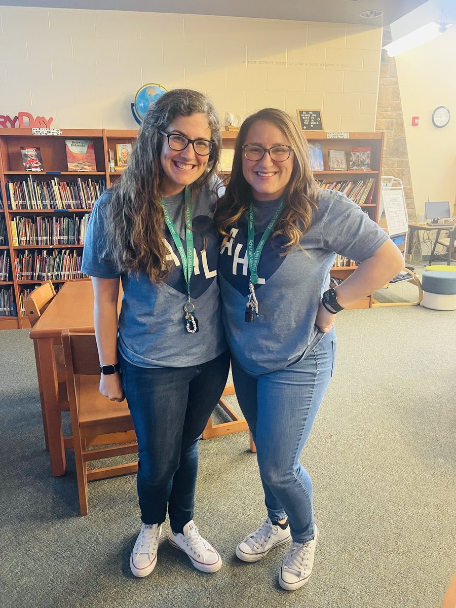 A_MinearAHL's tweet photo. Okay, okay. @MrsIsenogle_AHL might be my favorite twin. She even wore her glasses today! We also had to wear our lanyards to try to keep up with @MissMeyerpeter and @mrsstanleyAHL. And a huge shout out to @TeamLawrenceAHL for the adorable OG AHL shirt 💙 #TrustyHuskies #CPSbest https://t.co/b81WnskqyD