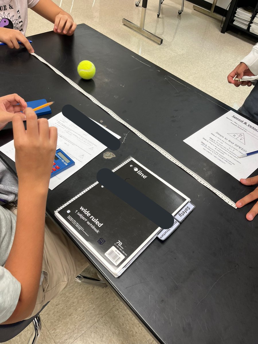peskey_science's tweet photo. 8th grade science using tennis balls to model unbalanced/ balanced forces, speed, and velocity. @MDJH_Panthers #secscience #katyisdscience https://t.co/MTwsAFXqby