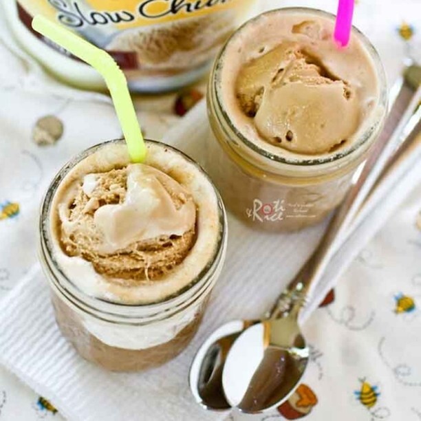 RootBeerWorld's tweet image. Cooking with #rootbeer (tomorrow is National Coffee Day edition): Root Beer and Coffee Ice Cream Float by @rotinrice 
ift.tt/6A0mrRF #rootbeerworld instagr.am/p/CjESbJesNDF/