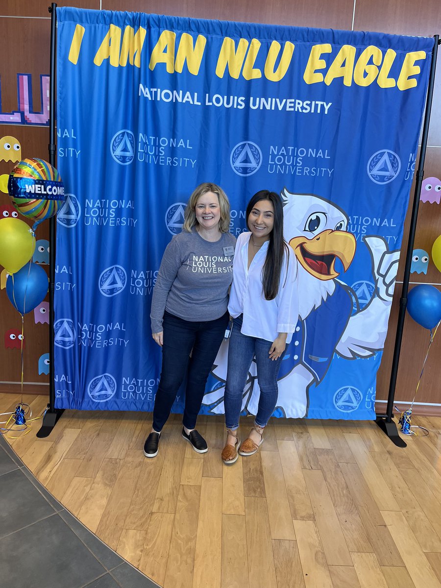 nlujcontreras7's tweet photo. Kicking off welcome week with some of our new freshman class! We are so ready to see all of our eagles coming back to class! 🤍💛💙 @NationalLouisU @NLU_Wheeling https://t.co/2gylJAN1Uf