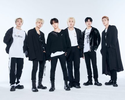 [ARTICLES] #iKON's Japan tour additional performances sold out

🔗naver.me/xFrJHT4X       
🔗naver.me/GJFjl7Mn 
🔗naver.me/xtHrFnRv
🔗naver.me/52hCPQYf
🔗naver.me/5dyTn1Ny
🔗naver.me/xagwyeCC

❗3rd reaction❗

 #아이콘 <a href="/YG_iKONIC/">J</a>