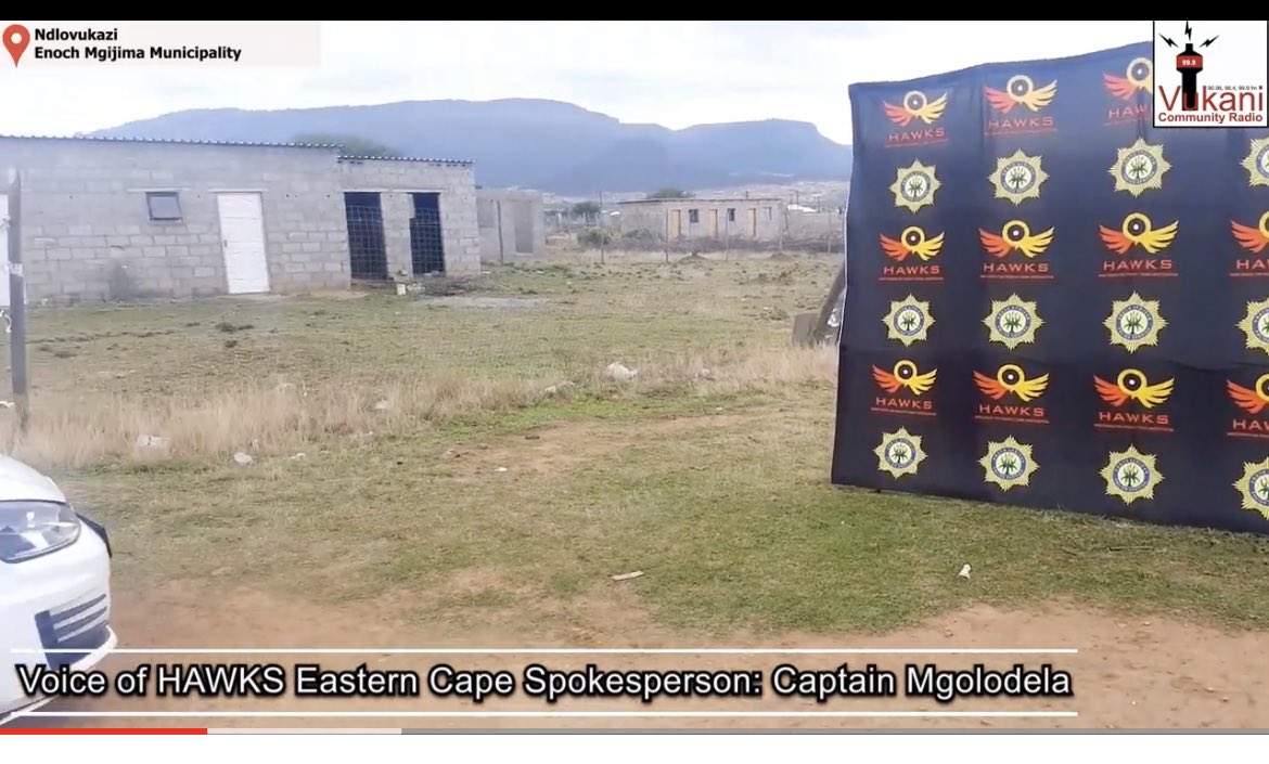 _BNSL's tweet photo. So when the Hawks come to arrest you they put up that branded banner wall outside your house like ke event??? 😭😭😂😂 https://t.co/hW5evaN99T