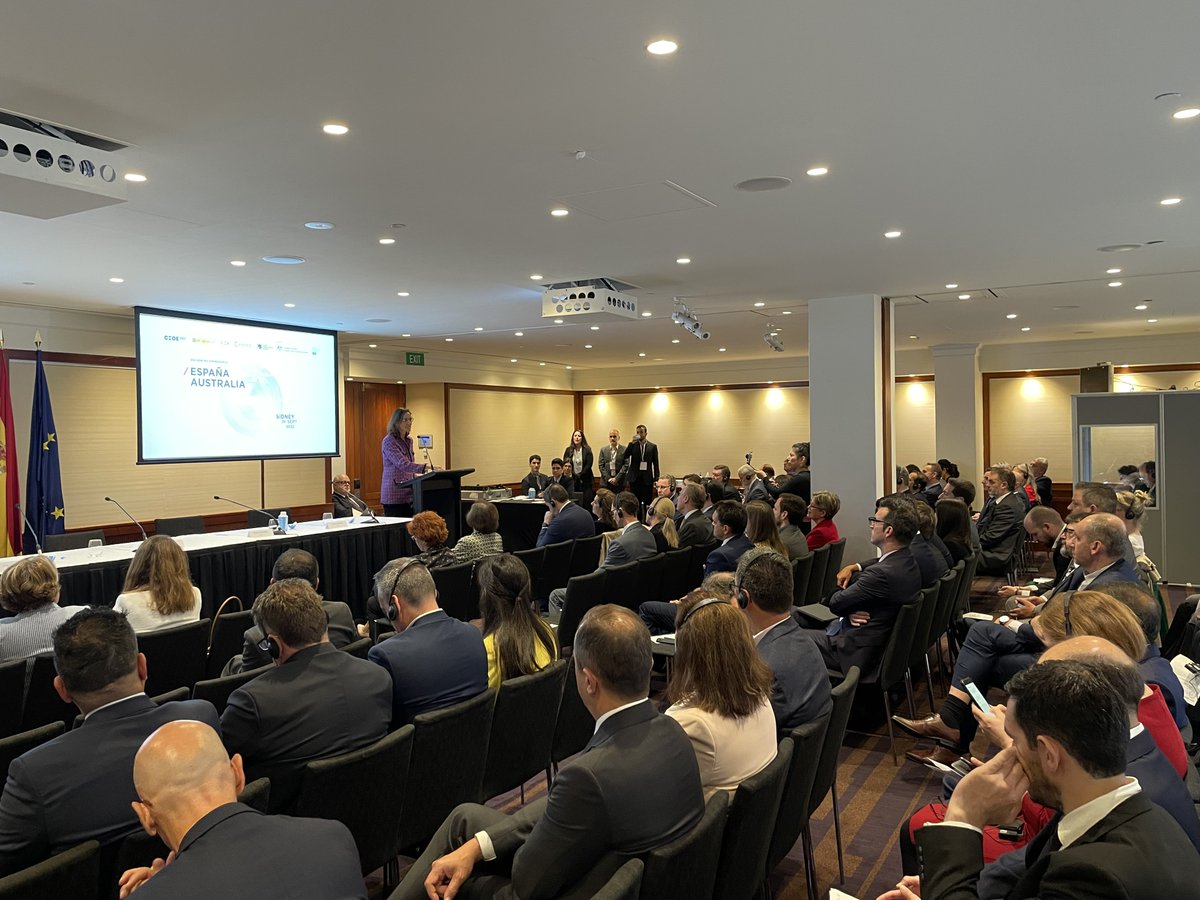EurAusBiz's tweet photo. The EABC was delighted to participate in Australian-Spanish Business Forum today with 🇦🇺&amp;🇪🇸Industry Ministers @MarotoReyes &amp; Ed Husic! Our CEO Jason Collins highlighted the wealth of opportunities an #AusEUFTA will provide to deepen &amp; diversify business &amp; innovation linkages! https://t.co/F0Uc5hbAkz