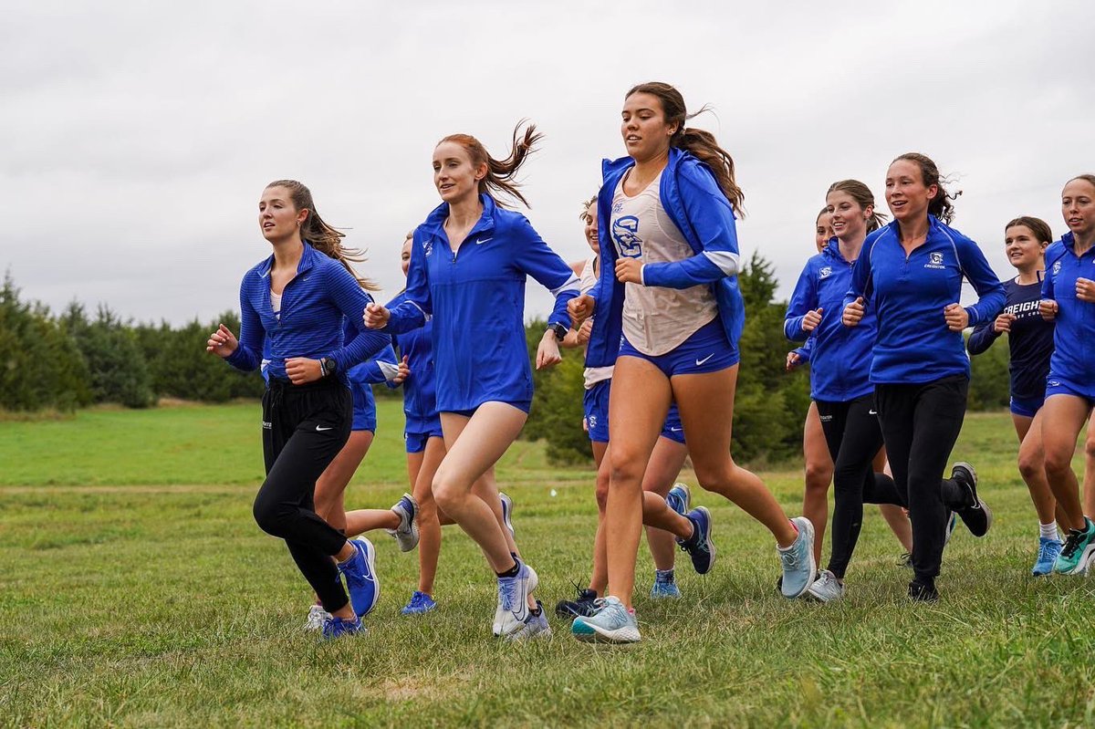 CreightonXC's tweet photo. That race week feeling 🙌😄

#GoJays #CUXC #EyesUp https://t.co/2mW9gJAkVa
