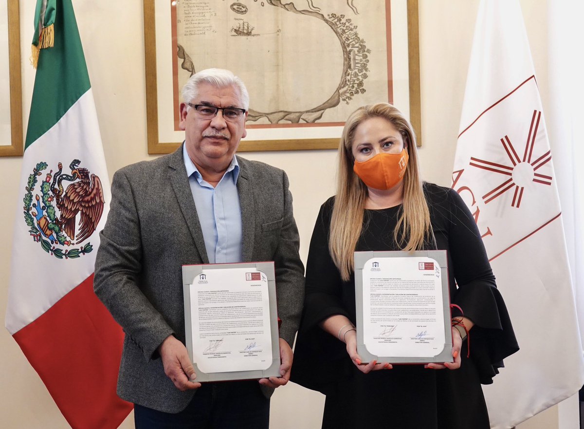 trielecpue's tweet photo. #ComunicadoTEEP | Firman convenio de colaboración #TEEP y @AGNMex para preservar y difundir la memoria político-electoral.
✍🏻 https://t.co/AZw4IN6sbj https://t.co/H48z66A3lm