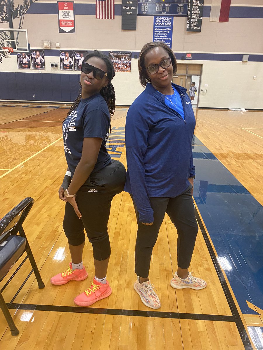 HHSHawkVball's tweet photo. Best outfit goes to @KyraDove2 as Coach Bailey 😂 https://t.co/XBmpdiFxUL