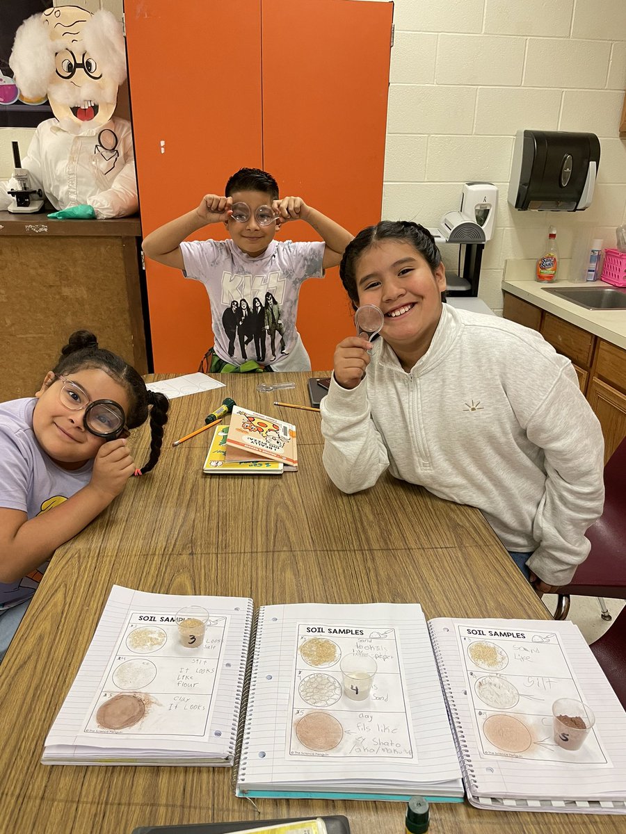 phultz's tweet image. The dirt about soil! #thirdgradescientists @NISDCarlosCoon @NISDElemScience