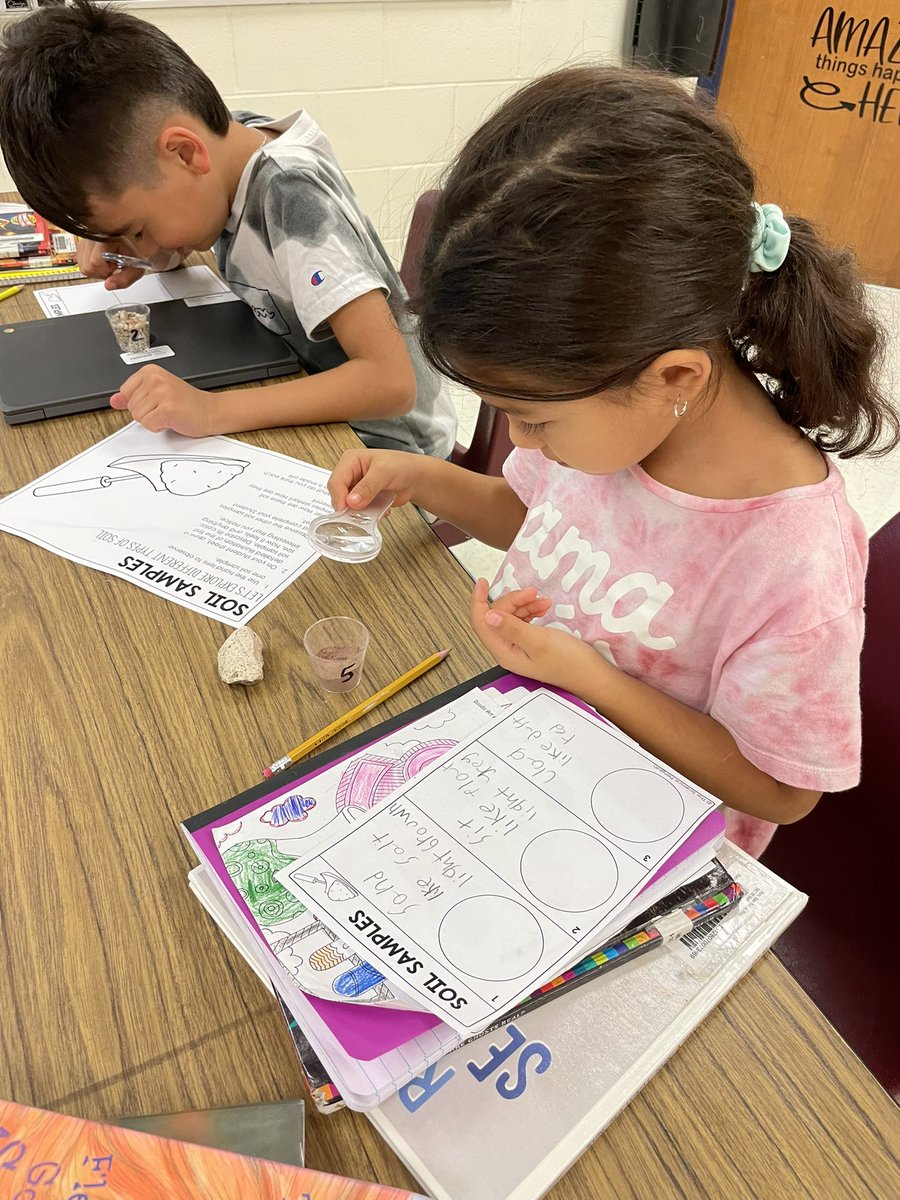 phultz's tweet image. The dirt about soil! #thirdgradescientists @NISDCarlosCoon @NISDElemScience