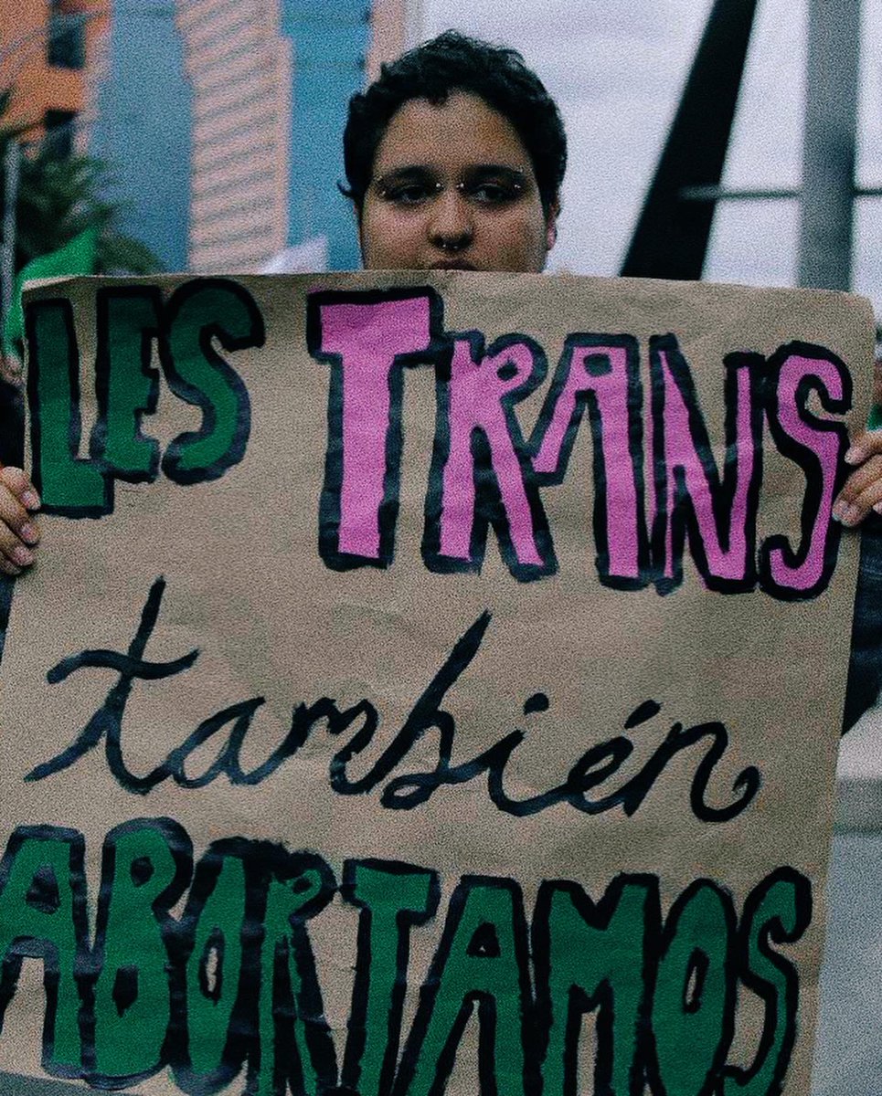 juntransmx's tweet photo. ¡El 28S también es trans y no binarie! 🏳️‍⚧️💚💜💖 ¡Nuestrxs cuerpxs, nuestras vidas! #EstamosJuntrans

📸 @lu_pelaez_ 
📸 @la_plascencia 
📸 @lapauhc https://t.co/3pjGDHUNEG