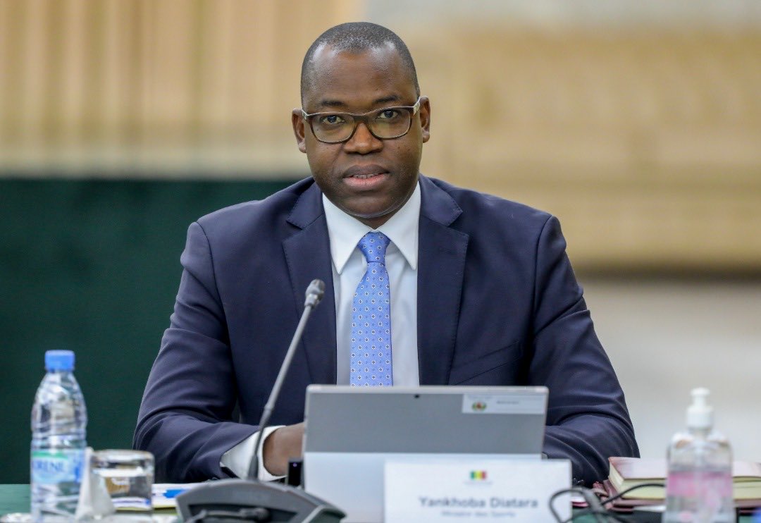 YDiatara's tweet photo. Rentrée gouvernementale 
Un gouvernement de combat et d’actions en vue d’anticiper et de prendre en charge, avec efficacité, les requêtes, besoins et aspirations des populations conformément aux instructions du ⁦Président de la République @Macky_Sall⁩

Le SPORT au cœur ❤️ https://t.co/vUb6rda2l1