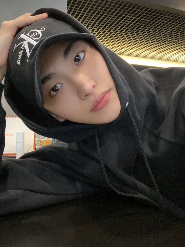 Seonghwa habits that will leave you devasted - A thread