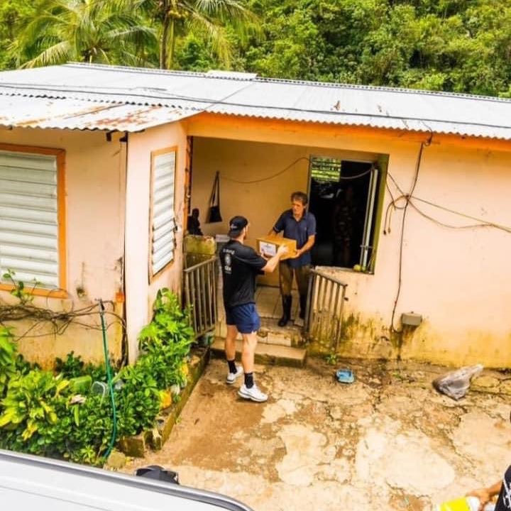 itscarlosivan's tweet photo. Logan Paul estuvo en Jayuya llevando suministros a los damnificados del Huracán Fiona https://t.co/8yR6fTqnzo