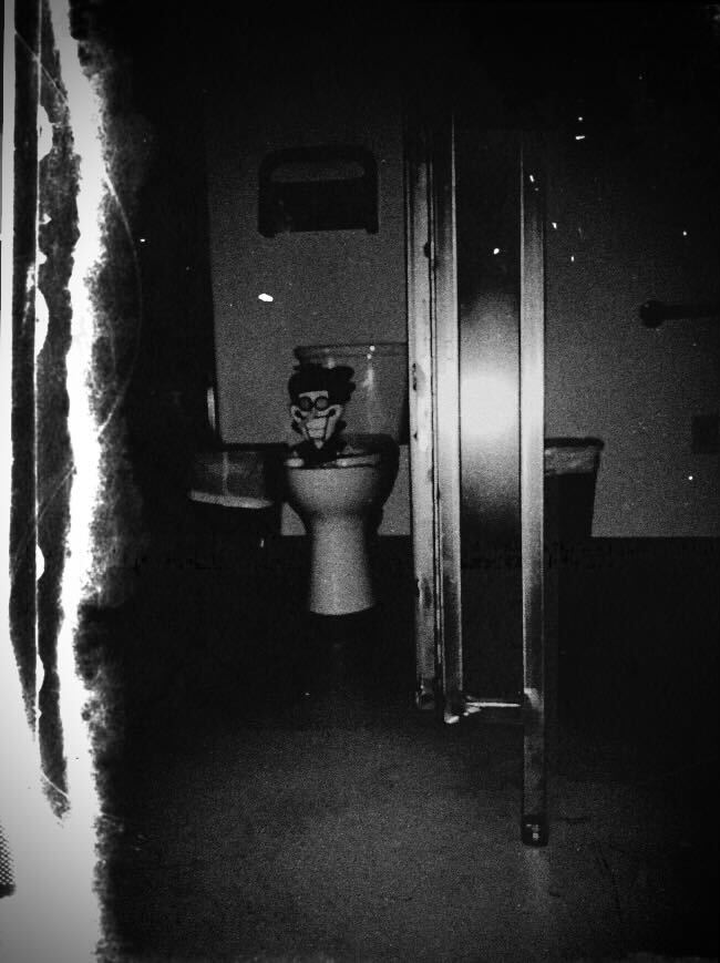 𝐂𝐫𝐚𝐳𝐲 𝐁𝐚𝐝𝐠𝐞𝐫 (@feralparanoia) on Twitter photo 