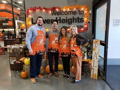 Fall at Lower Heights store! Welcome back Courtney and thank you Cullin for your creativity with merchandising the a welcoming entrance at 1326!🍁🍊#PoweroftheGulf