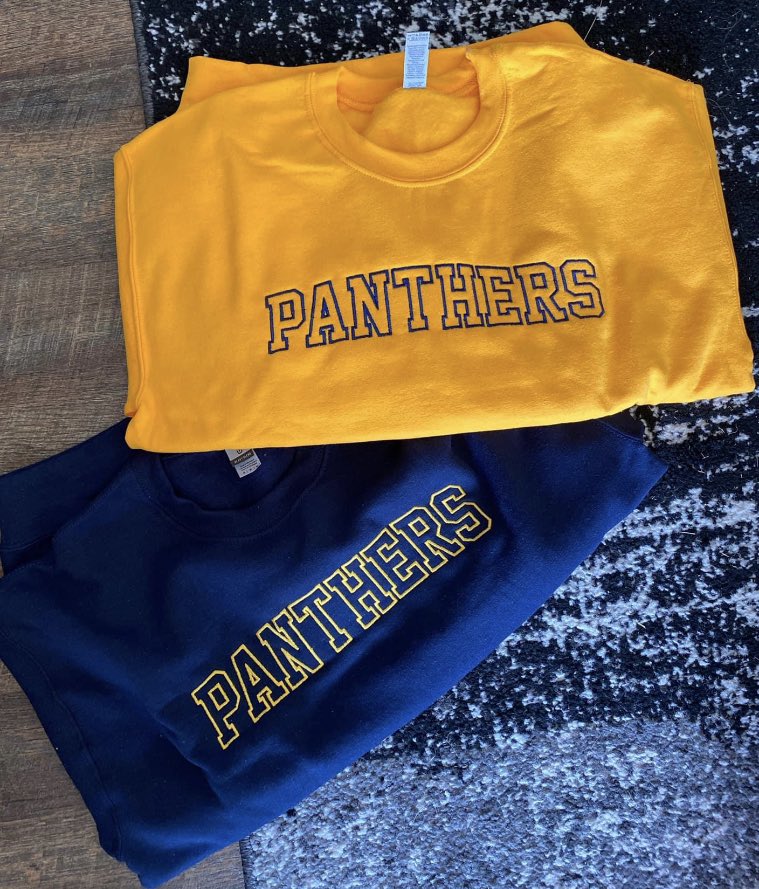 ehsladypanthers's tweet photo. Our seniors model our new Panther sweatshirts!  

We’re taking orders until Oct 7,so that they can be ready for Christmas.

Sweatshirts are crewneck, with gold/navy embroidery.

Adult sizes available in Navy and Gold

Youth sizes in Navy only

Cost is $38 ($40 for XXL &amp; bigger). https://t.co/evObpS38j9