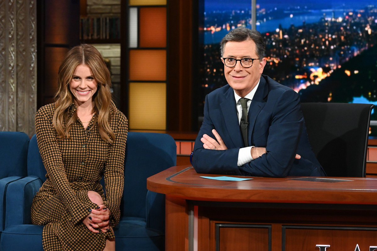 TONIGHT: Sosie Bacon, star of the new horror film #SmileMovie, joins Stephen…and things get creepy.