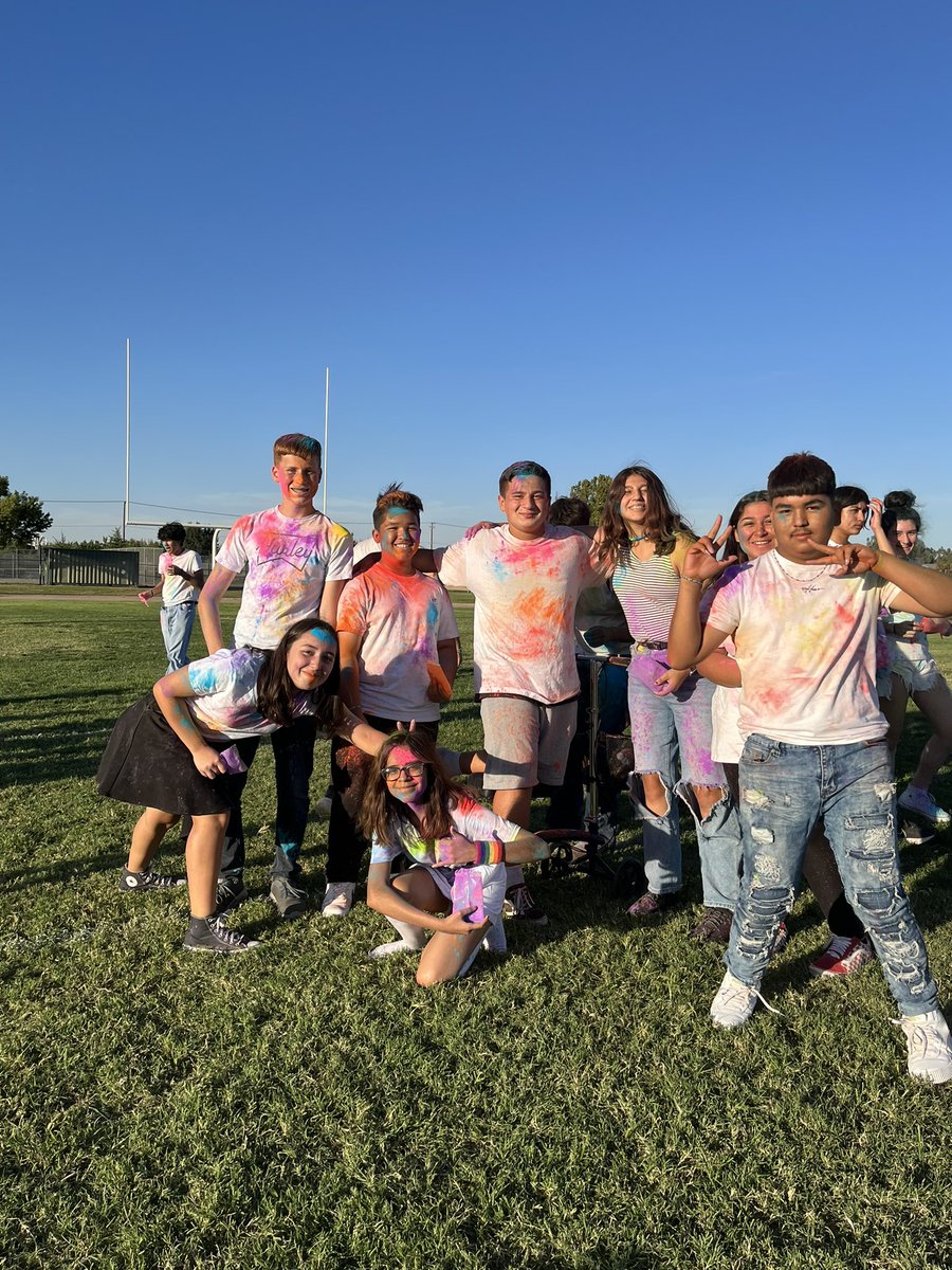 Ms. SnyderBCHS tweet media