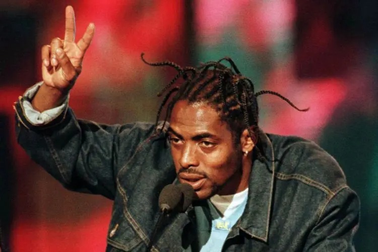 consequence's tweet photo. BREAKING: Coolio, the rapper best known for his chart-topping single "Gangsta's Paradise," has died at the age of 59: https://t.co/98DQ36YOAO https://t.co/Wp2WPEHVjp